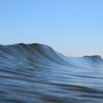 Understanding causes of tides in ocean on Earth